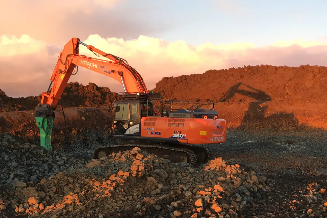 Hitachi 350 at sunrise