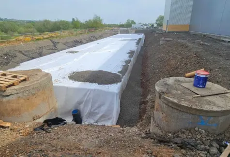 Attenuation tank in position