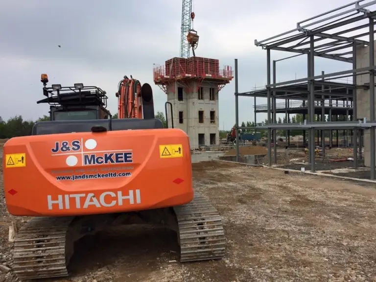 Liftshaft and steelframe