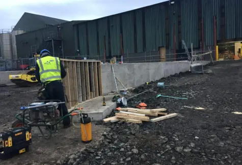 Shuttering low wall JPG
