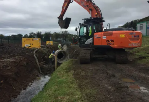 Pipe placing JPG